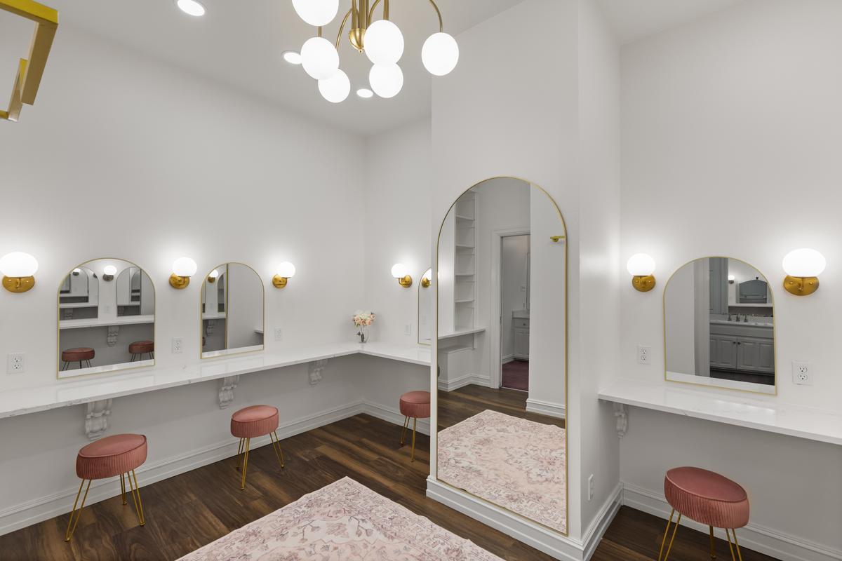 Bridal suite